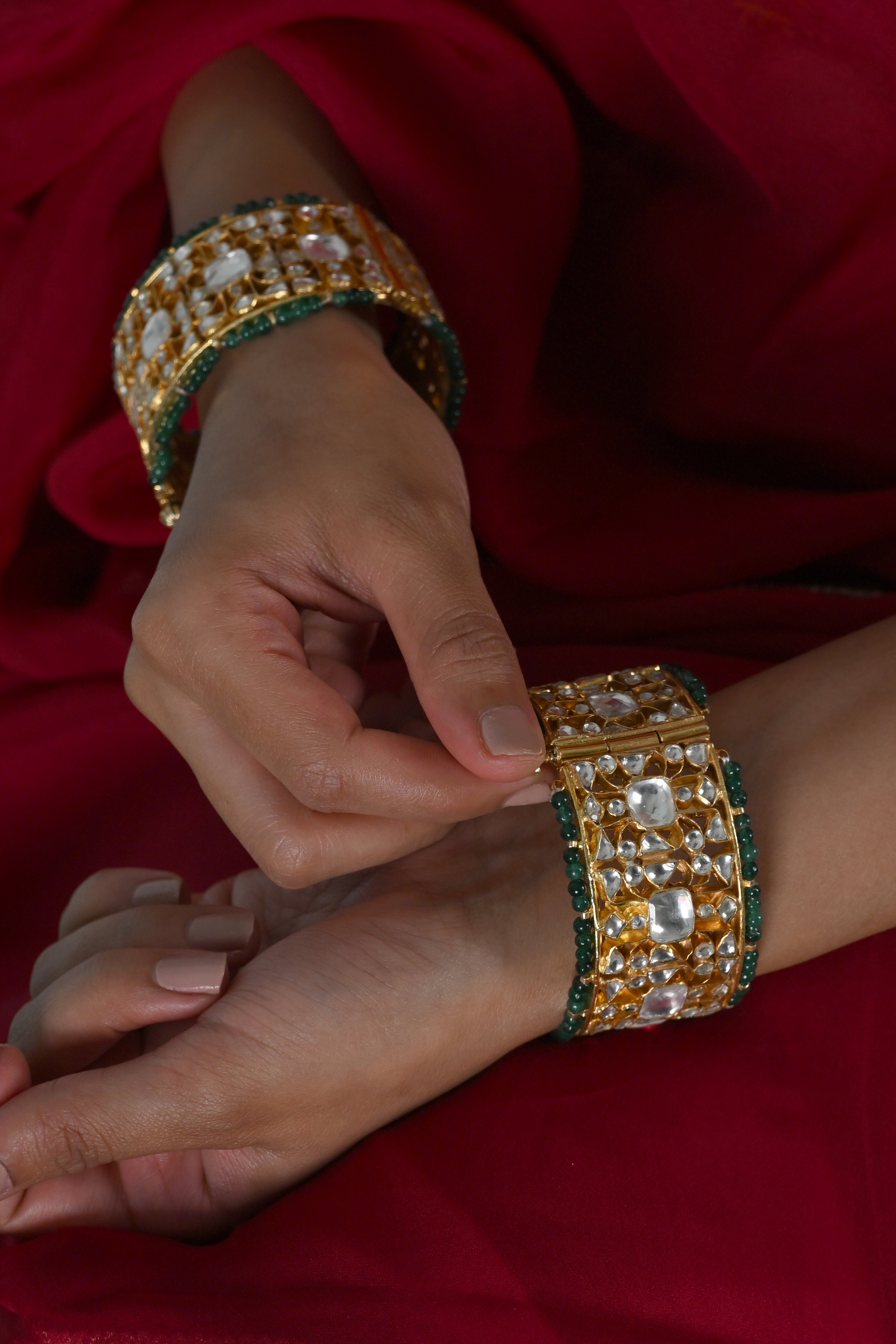 SJB1042- White Colour Gold Plated Jadau Kundan Bangle