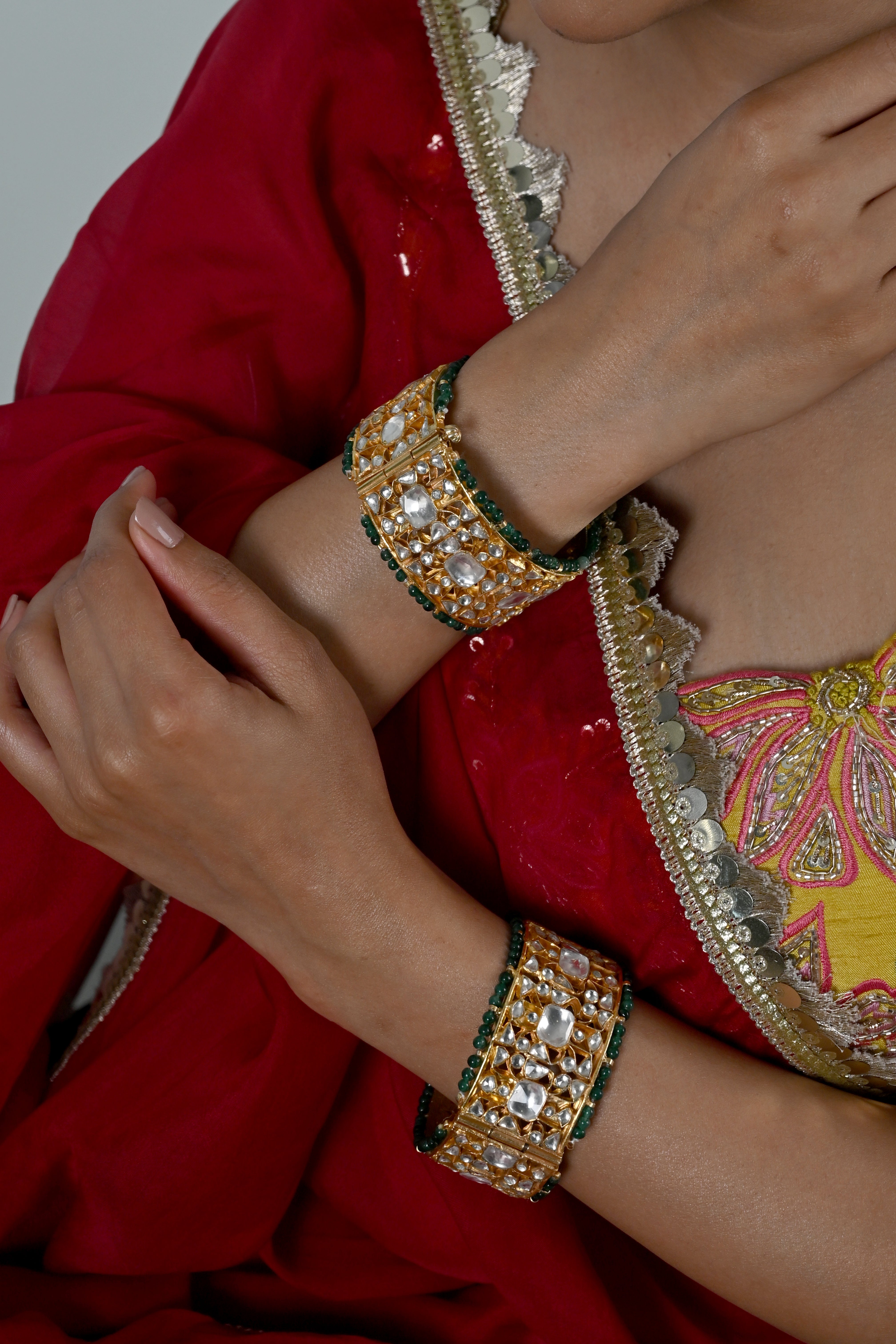 SJB1042- White Colour Gold Plated Jadau Kundan Bangle