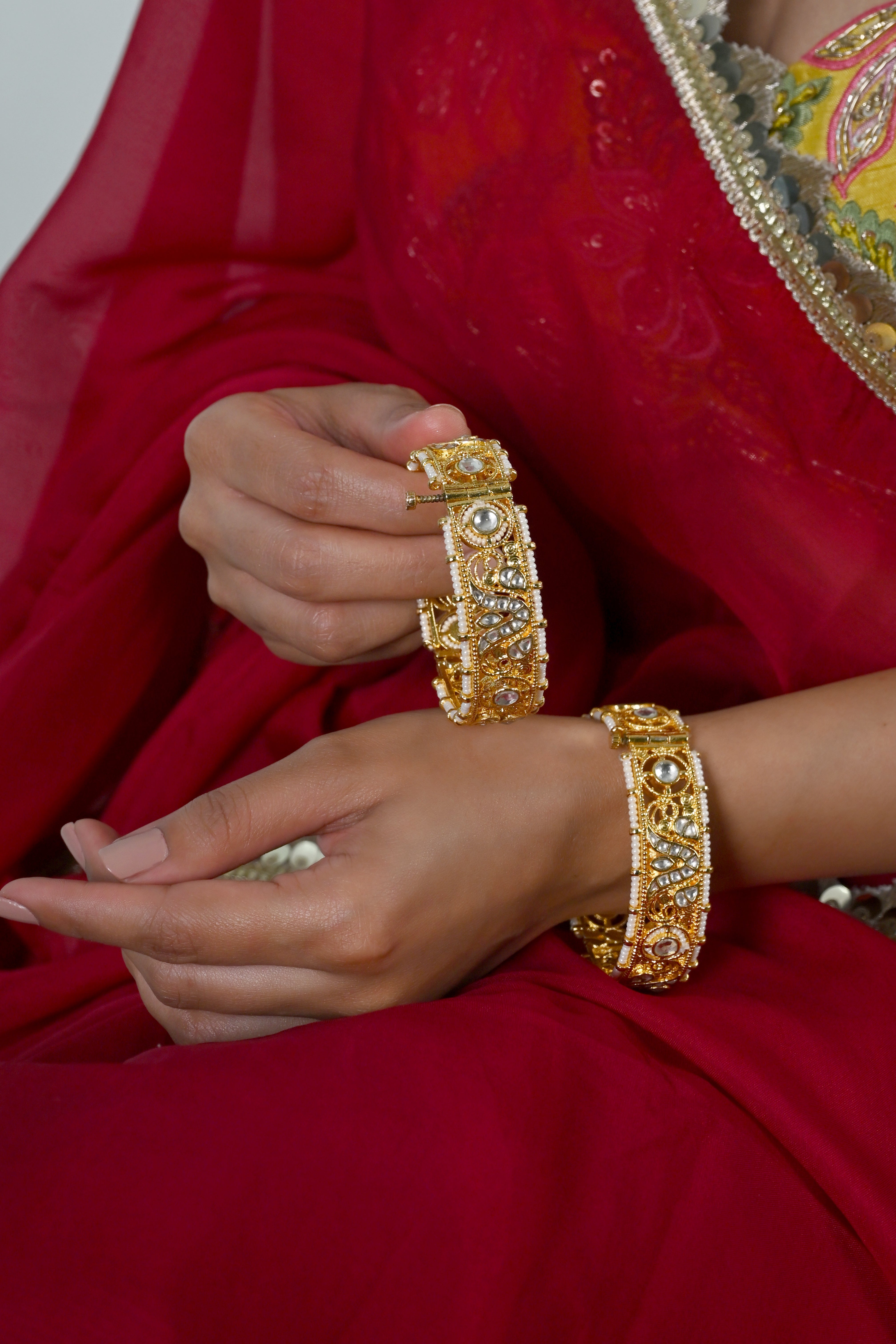 SJB1030- White Colour Gold Plated Jadau Kundan Bangle