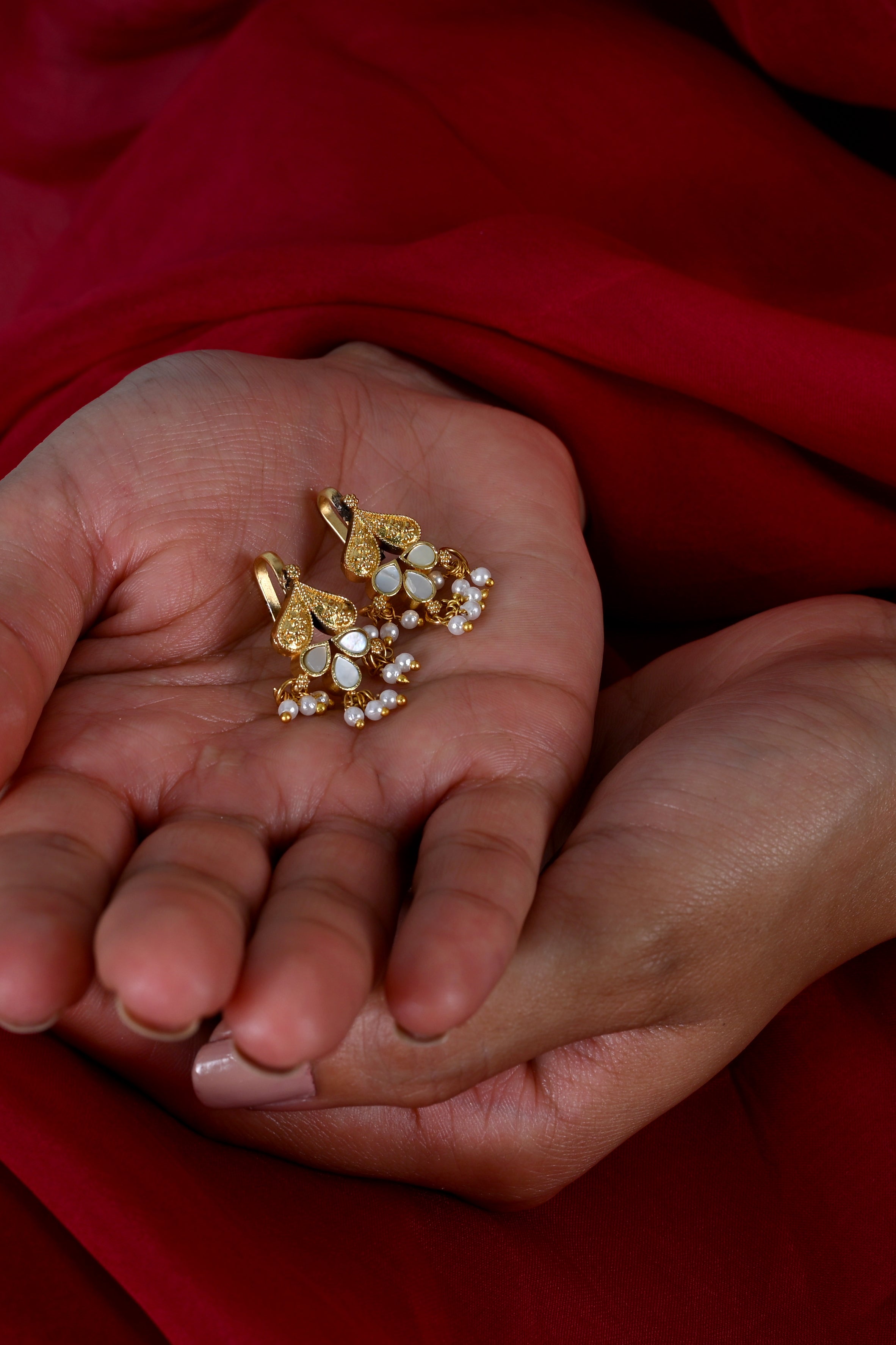 SJE1137- White Colour Gold Plated Mother Of Pearl Ear Cuffs