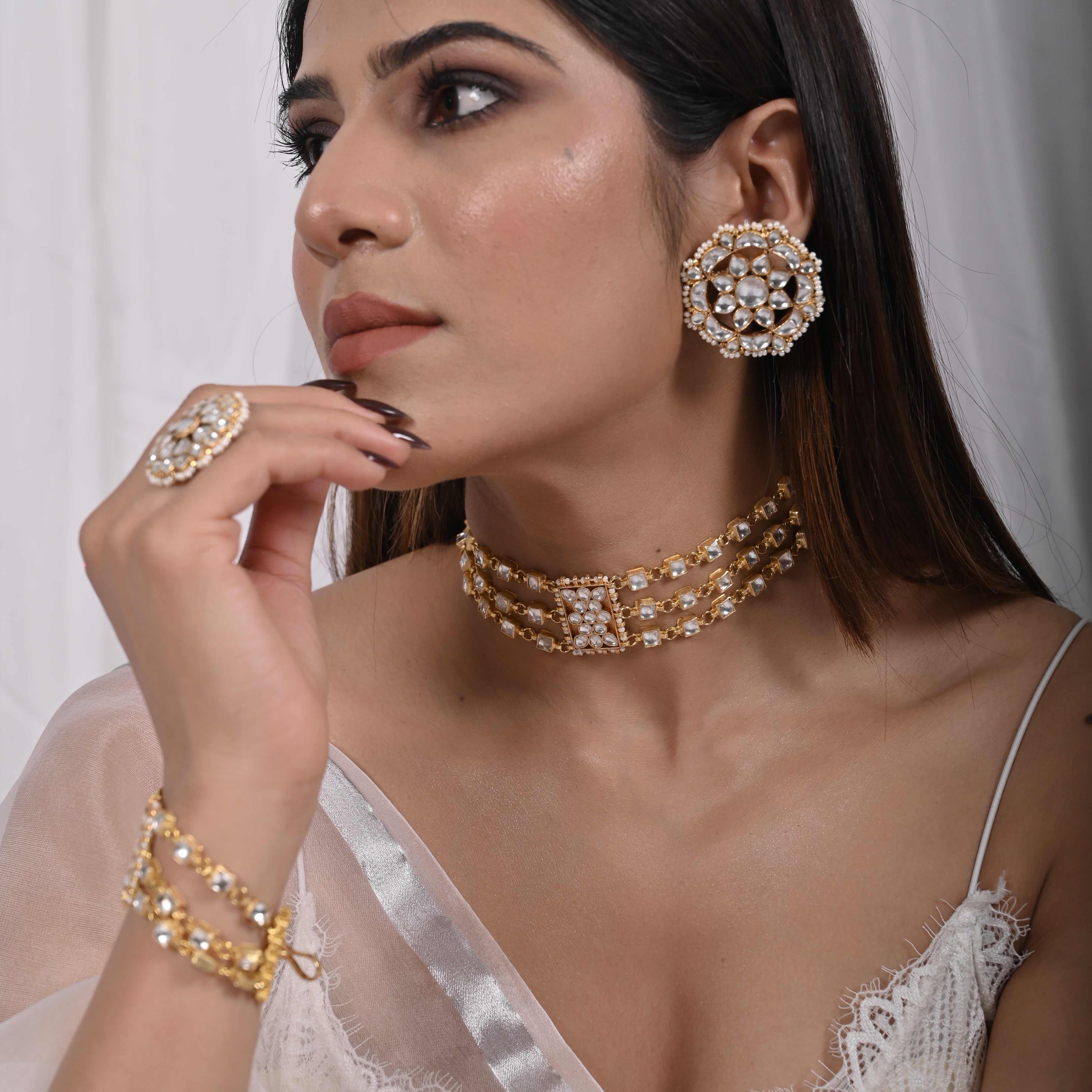 Naavya Jadau Kundan Choker Set