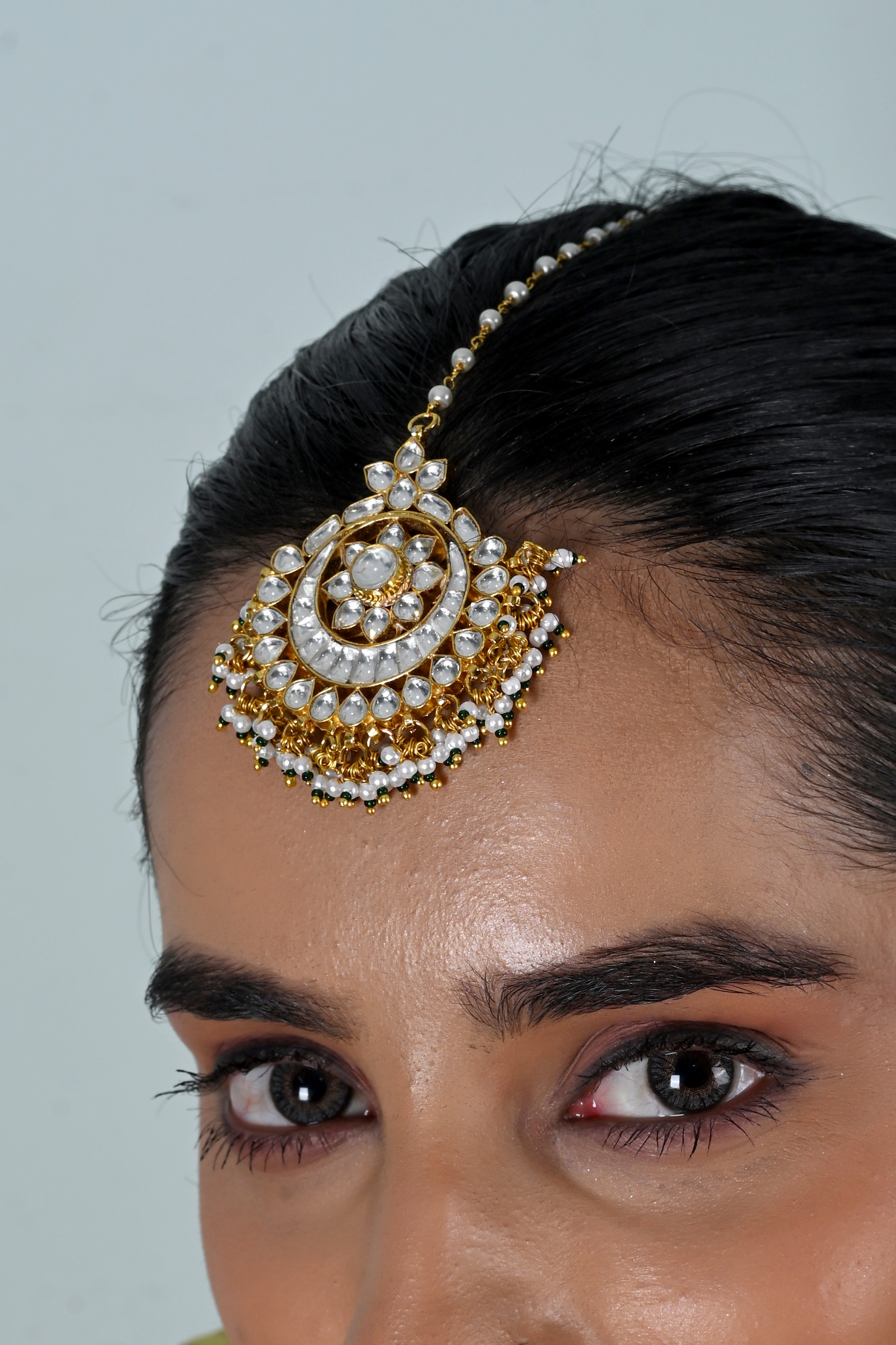 SJT1052- White Colour Gold Plated Jadau Kundan Maang Tika