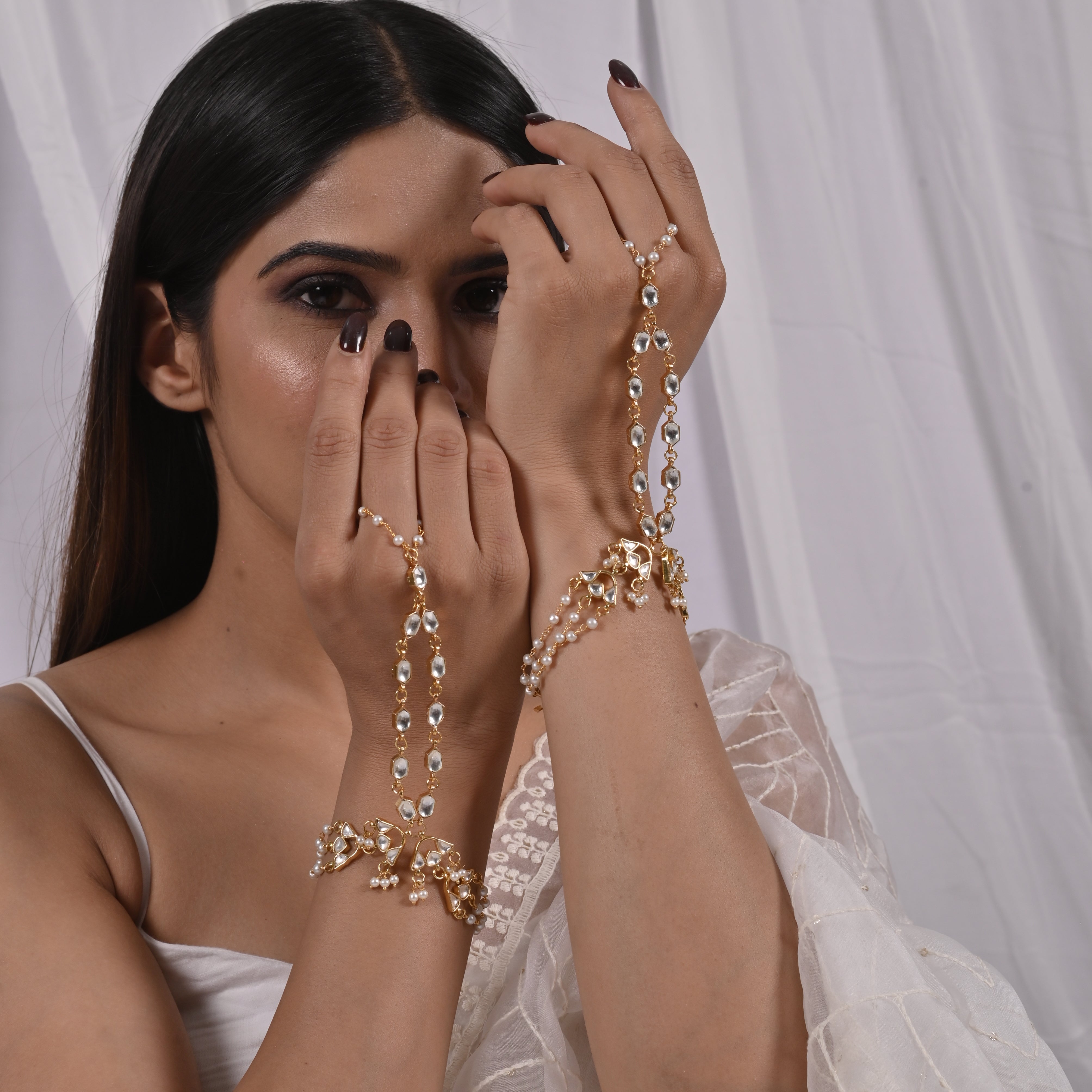 Suswadha Kundan Hathphool