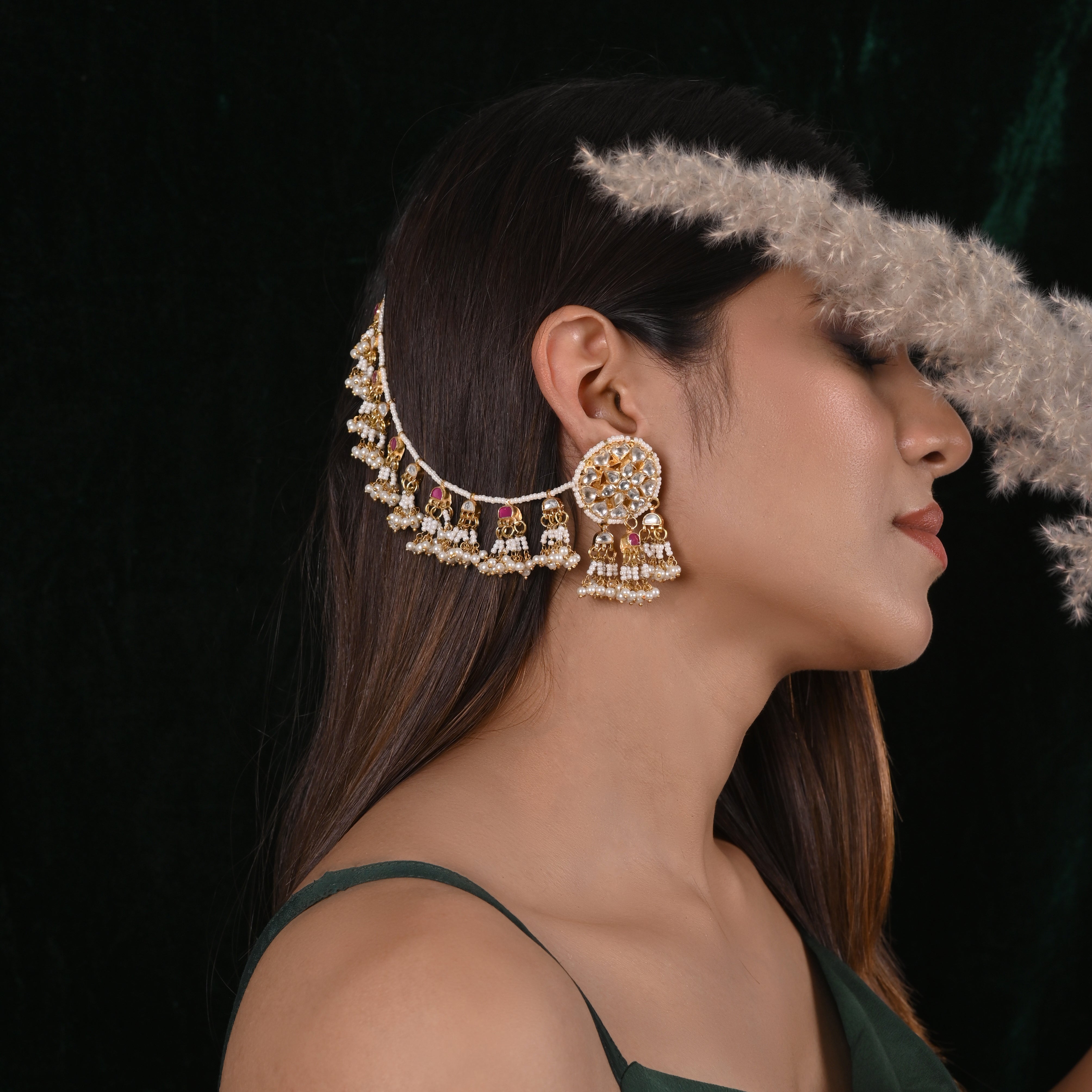 Vinaya Kundan Studs Earrings