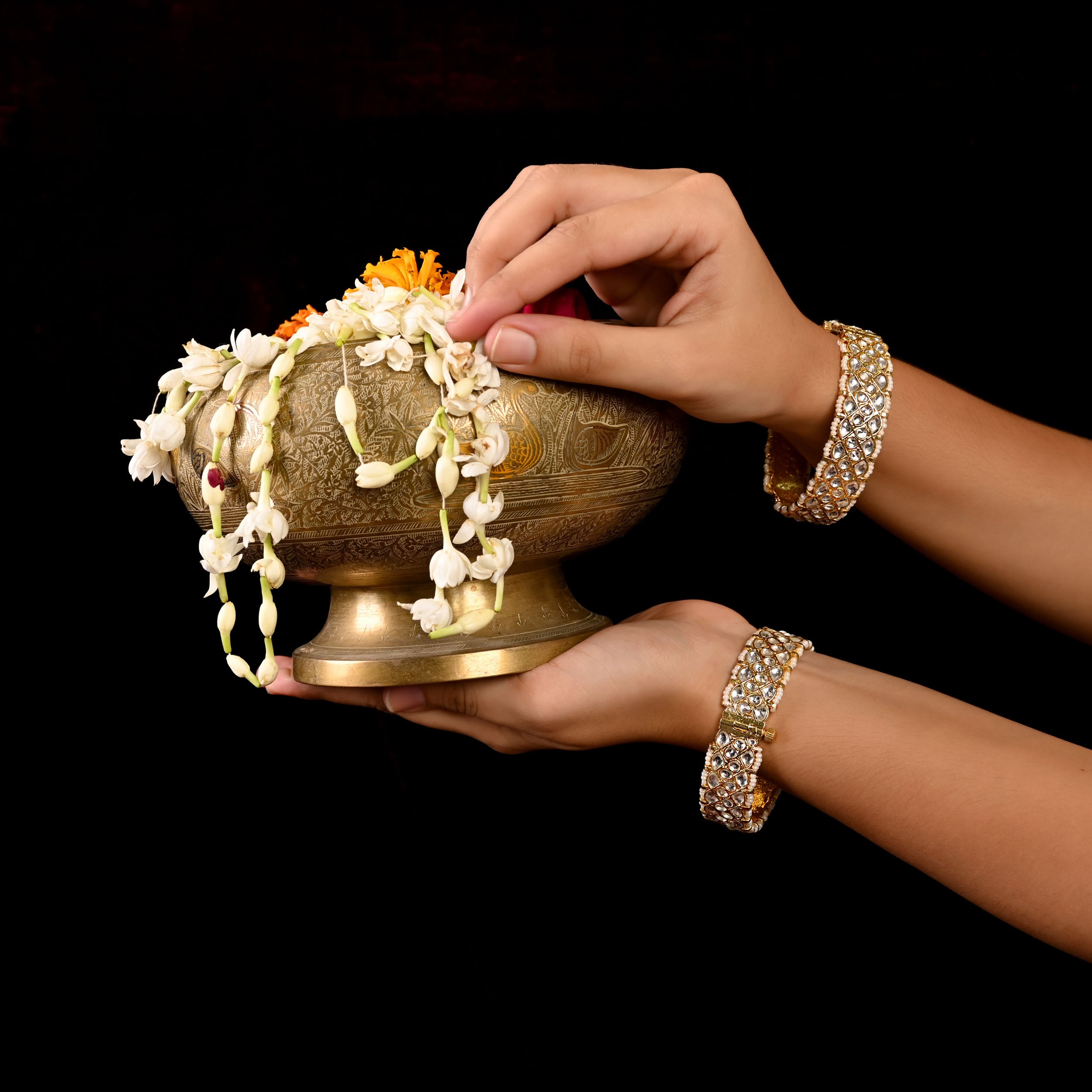 SJB1011- White Colour Gold Plated Jadau Kundan Bangle