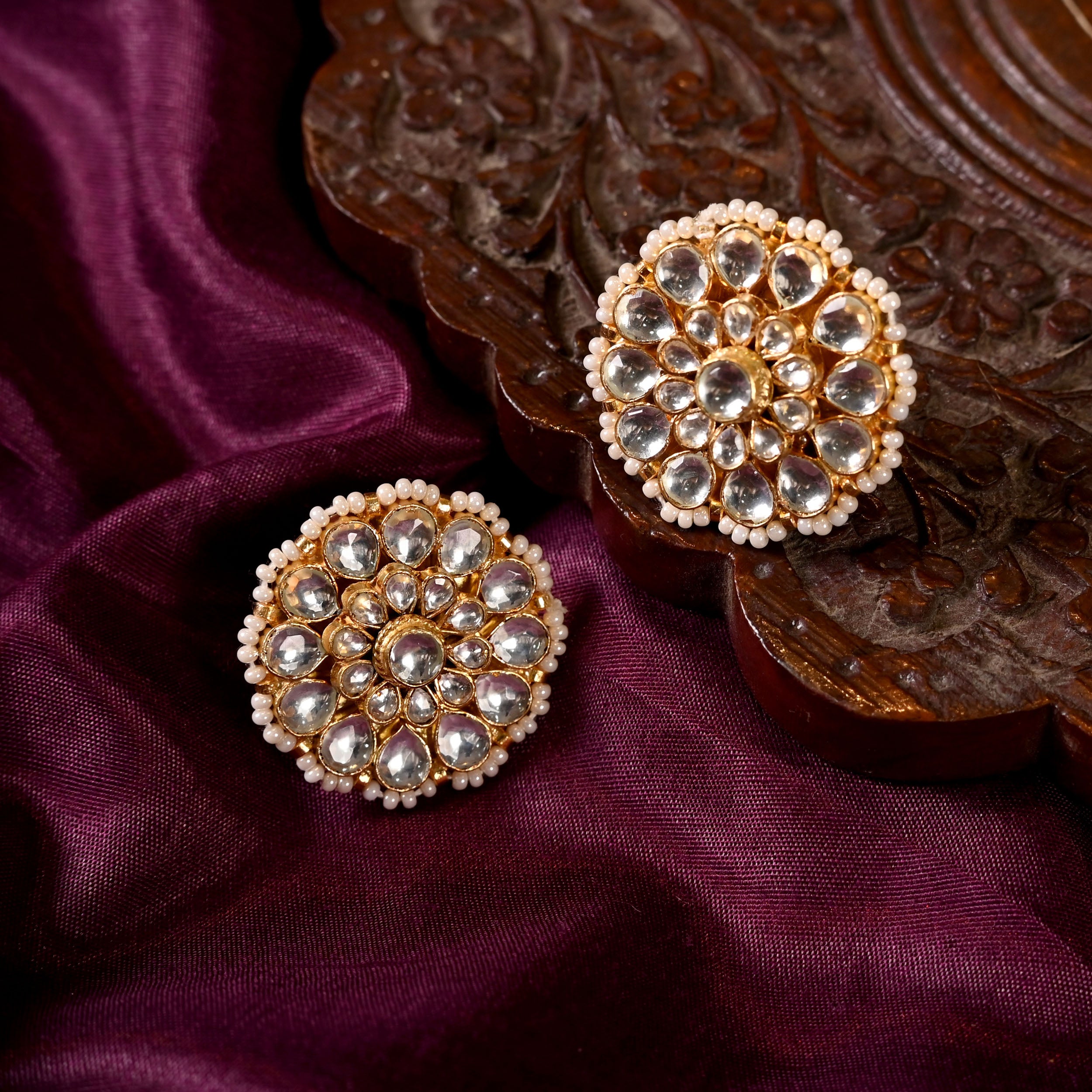 SJE1033- White Colour Gold Plated Jadau Kundan studs Earrings