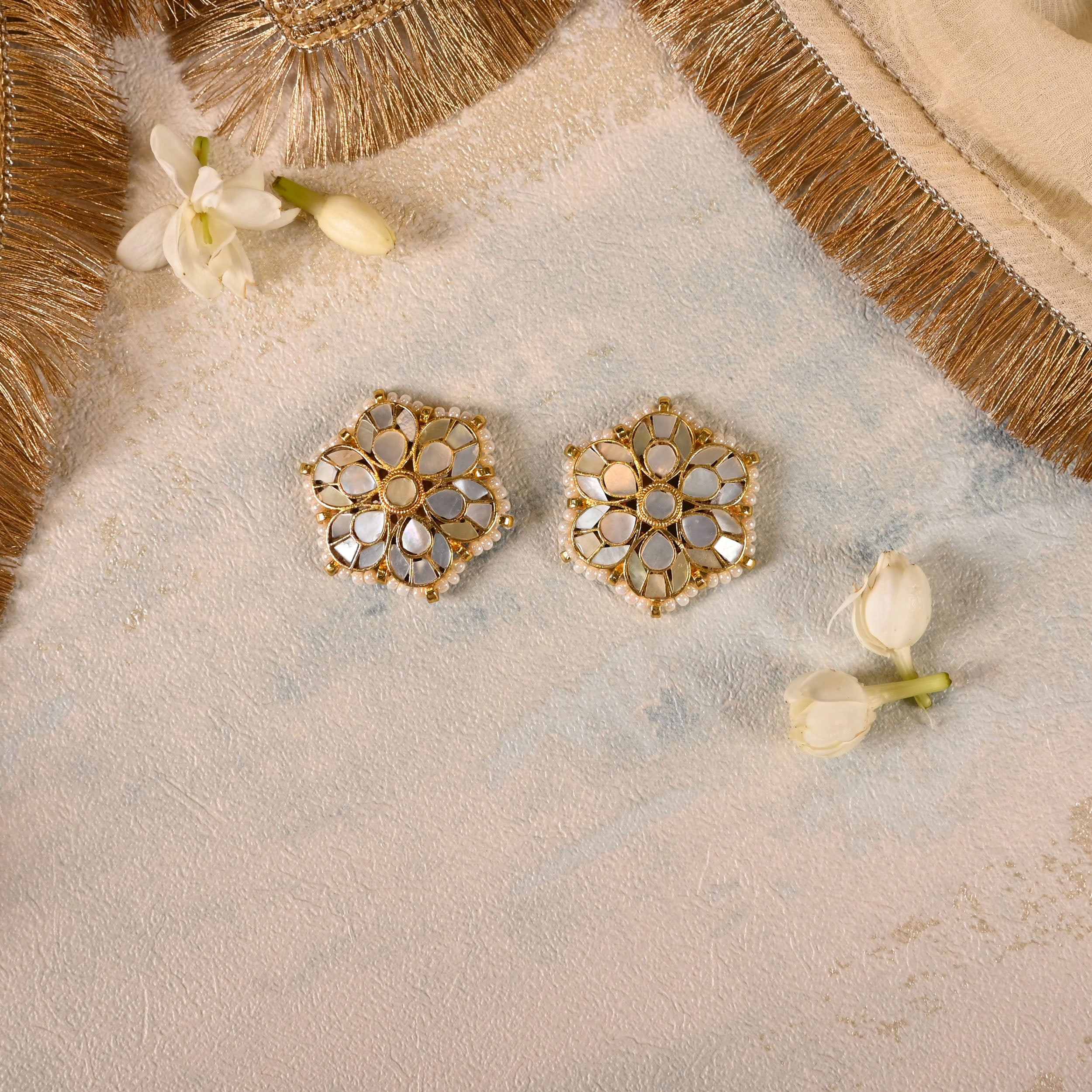 SJE1038- White Colour Gold Plated Mother of Pearl Studs Earrings
