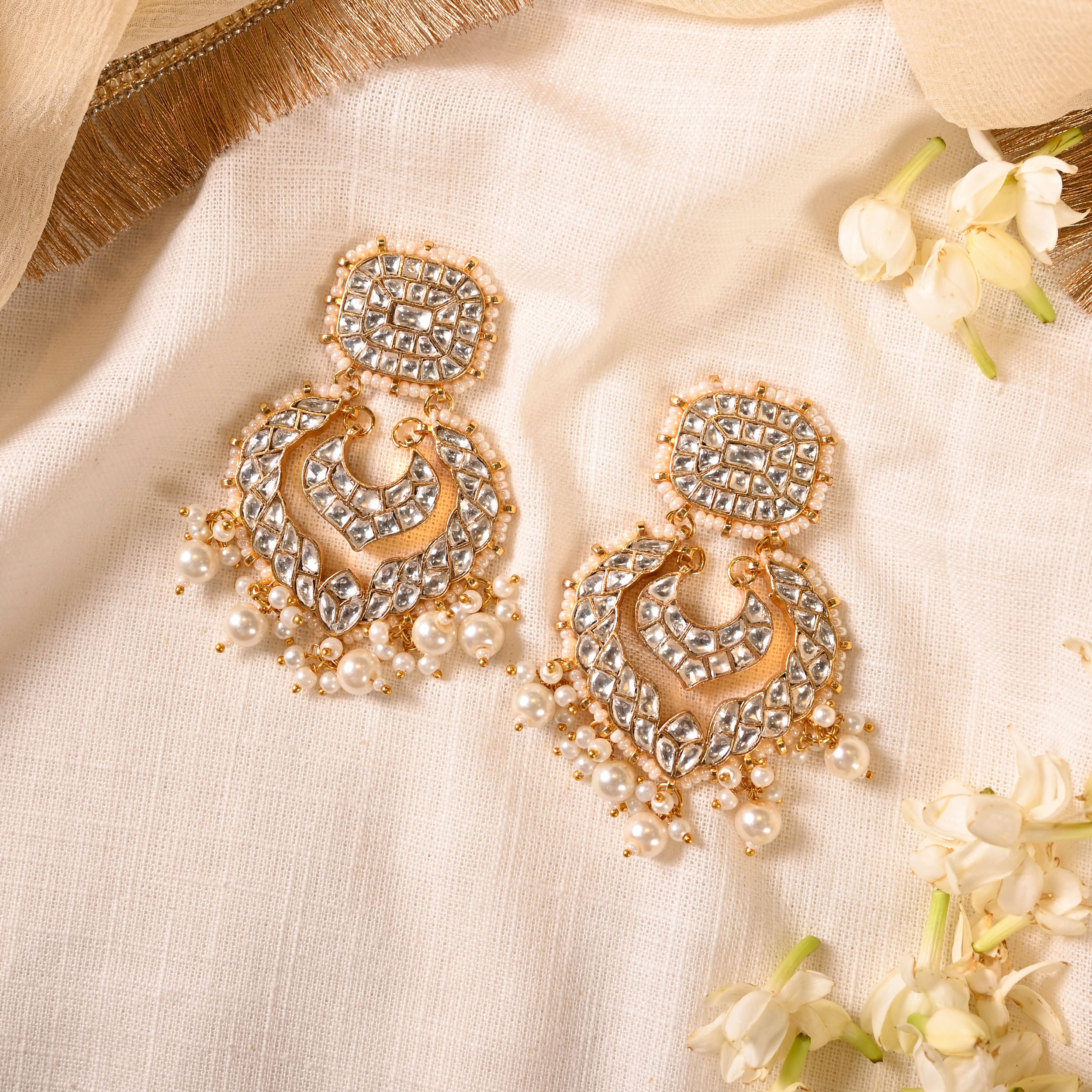 SJE1018- White Colour Gold Plated Jadau Kundna Chandbali Earrings