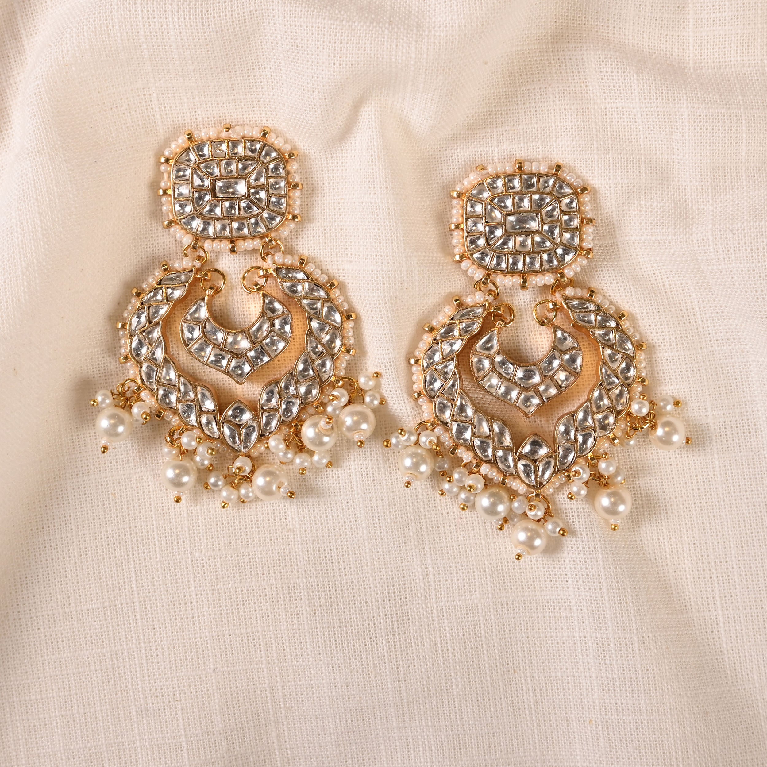 SJE1018- White Colour Gold Plated Jadau Kundna Chandbali Earrings