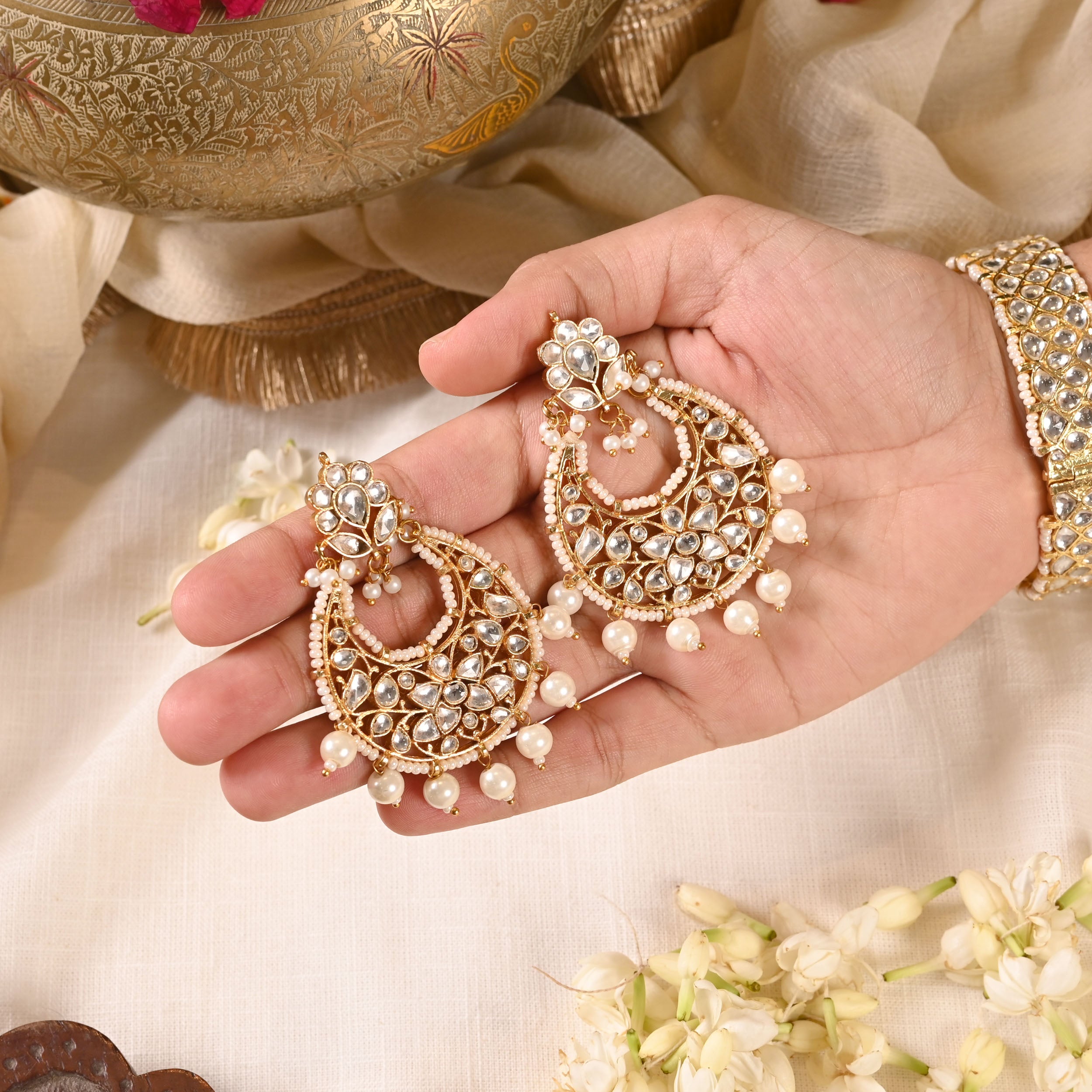 SJE1024- White Colour Gold Plated Jadau Kundan Chandbali Earrings