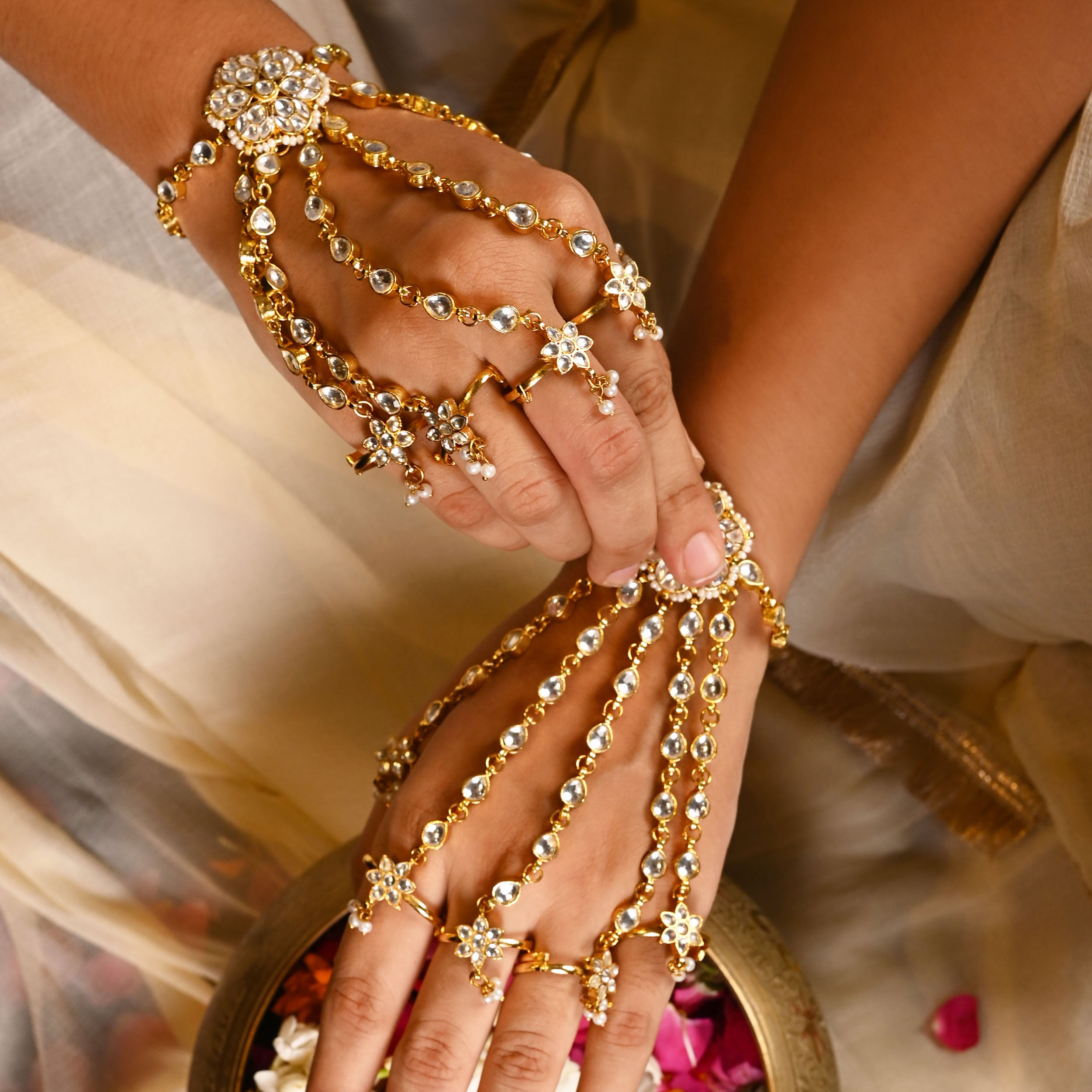 SJHP1013- White Colour Gold Plated Jadau Kundan Hathphool