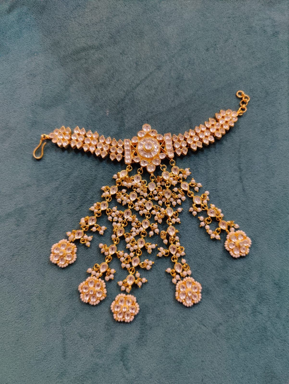 SJHP1018- Fareedan Inspired White Colour Gold Plated Jadau Kundan 5 Ring Hathphool
