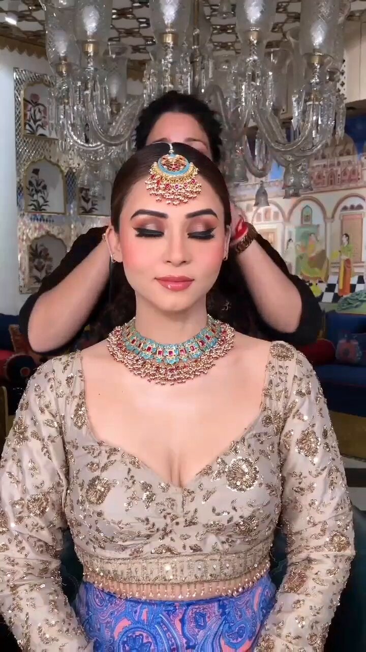 Hira Bridal Necklace with Earrings, Tika, and Passa