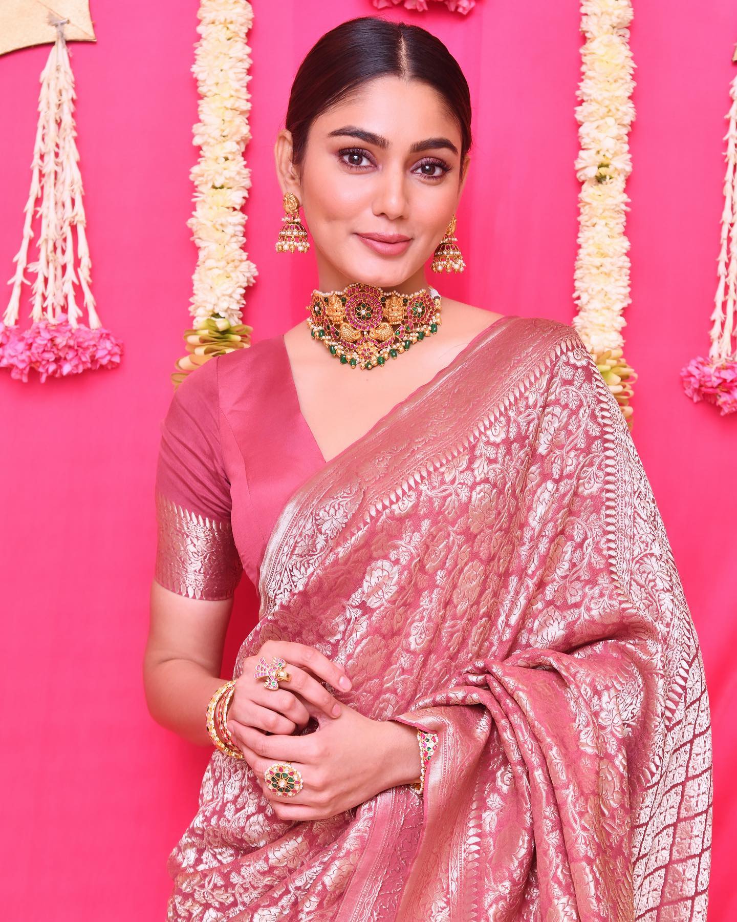 SJR005- Multi Colour Gold Plated Jadau Kundan Ring wore by Sana Makbul