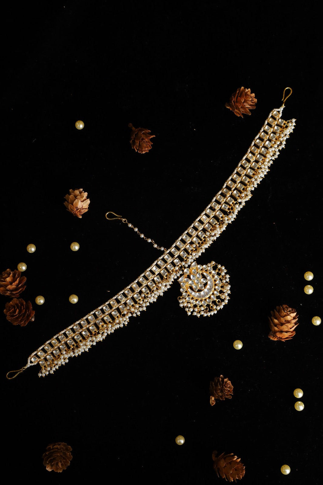 SJMP1006- White Colour Gold Plated Jadau Kundan Mathapatti