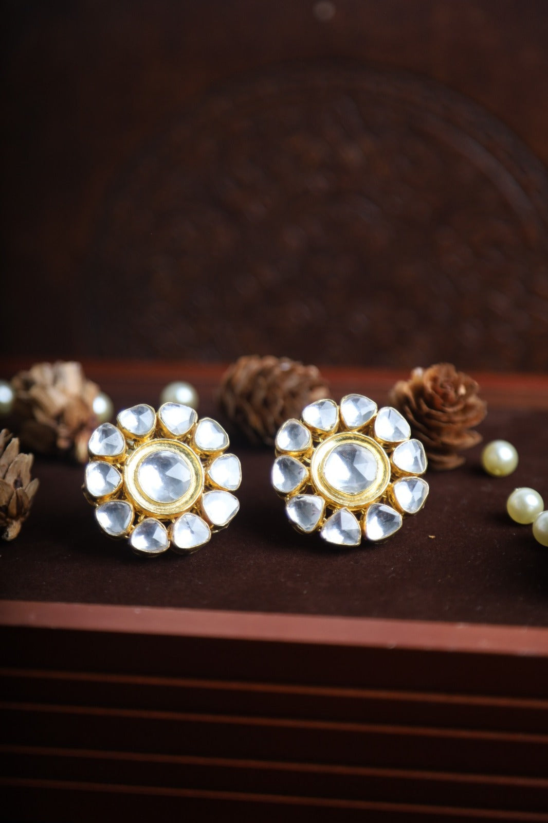 SJE1067- White Colour Gold Plated Jadau Kundan Studs Earrings