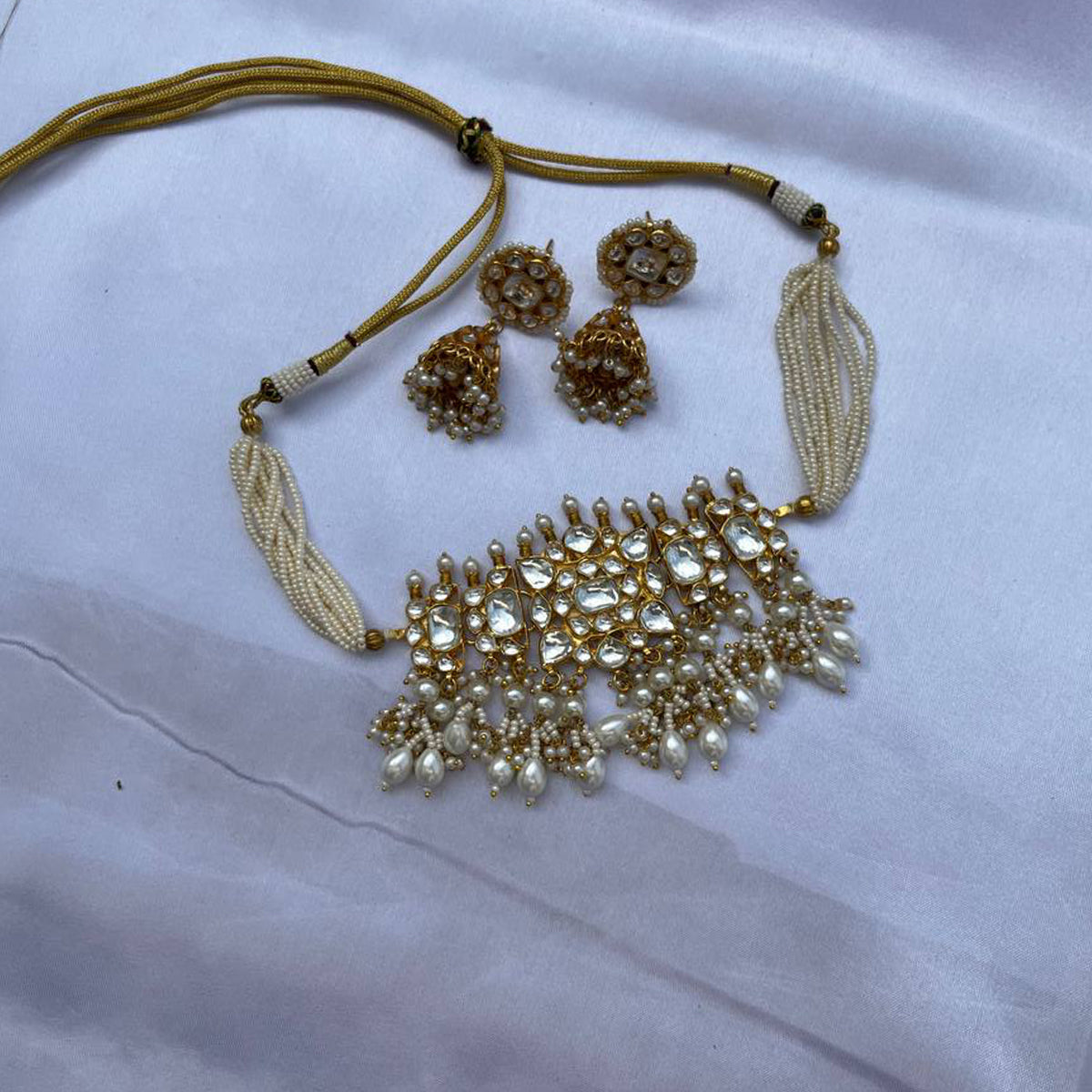 Neet Jadau Kundan Choker Set