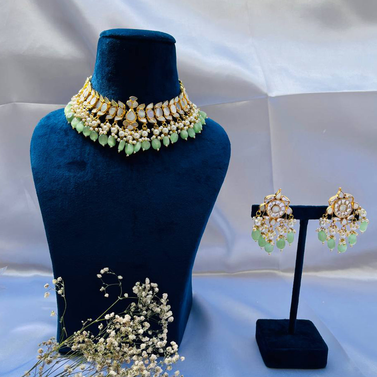 Abeerita Mother of Pearl Necklace Set