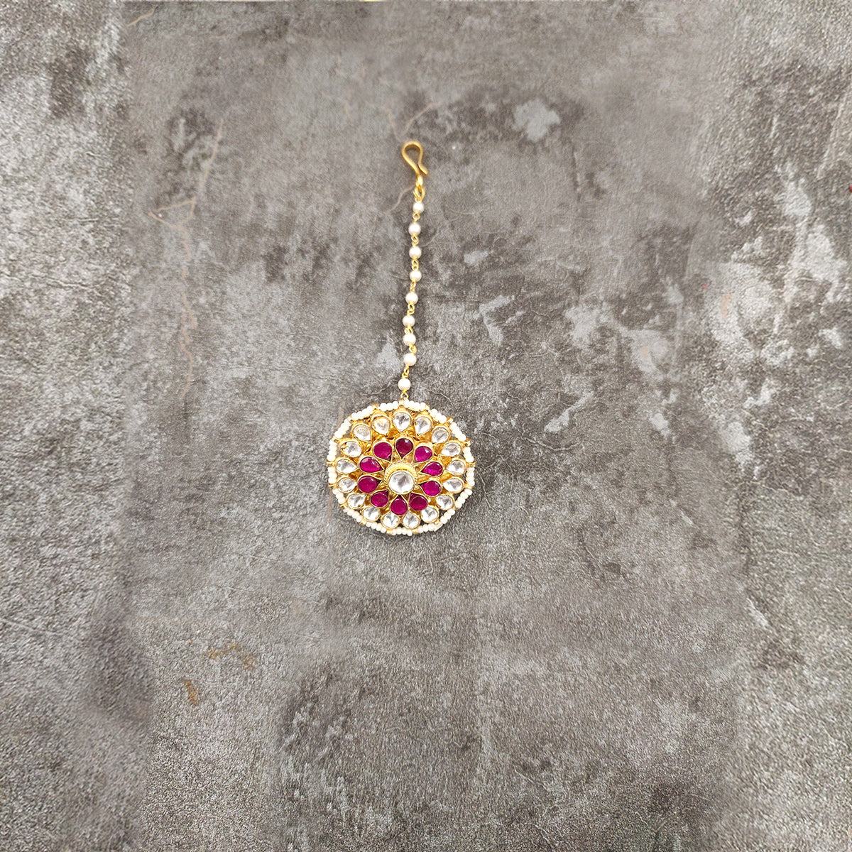 Ekta Jadau Pink Kundan Borla Maangtika