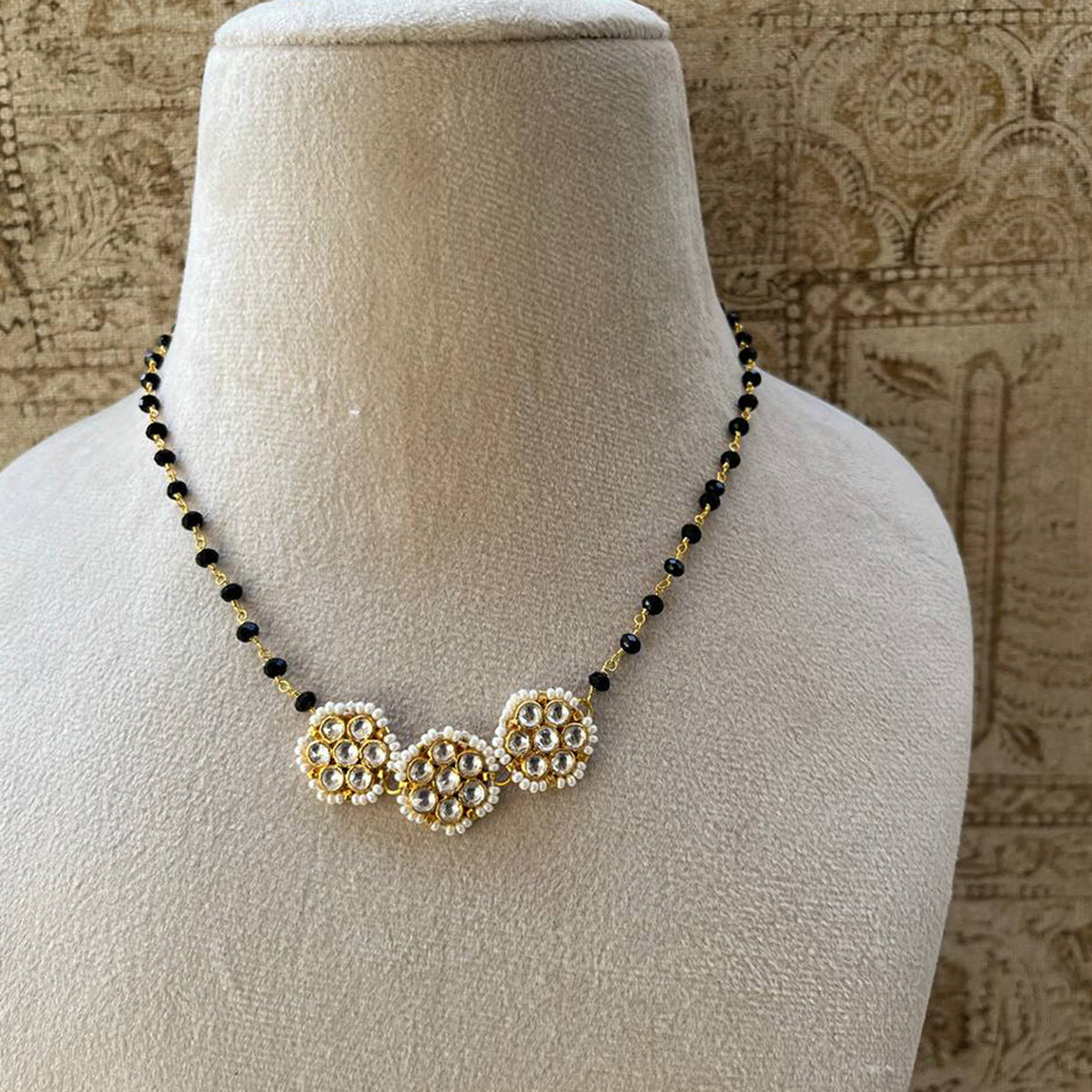 Dhriv Studded Jadau Kundan Mangalsutra