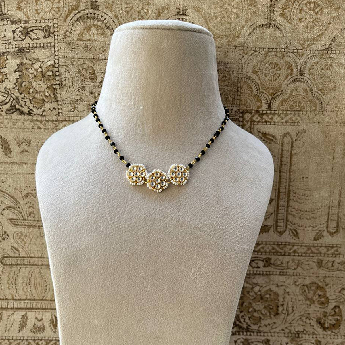Dhriv Studded Jadau Kundan Mangalsutra