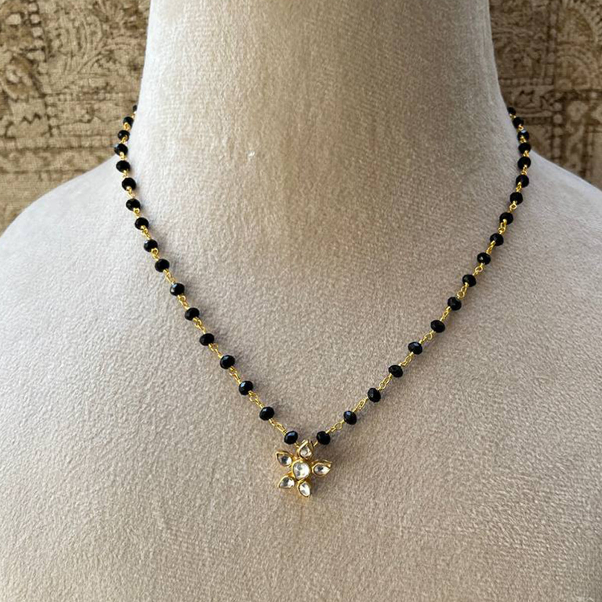Liliana Star Jadau Kundan Mangalsutra