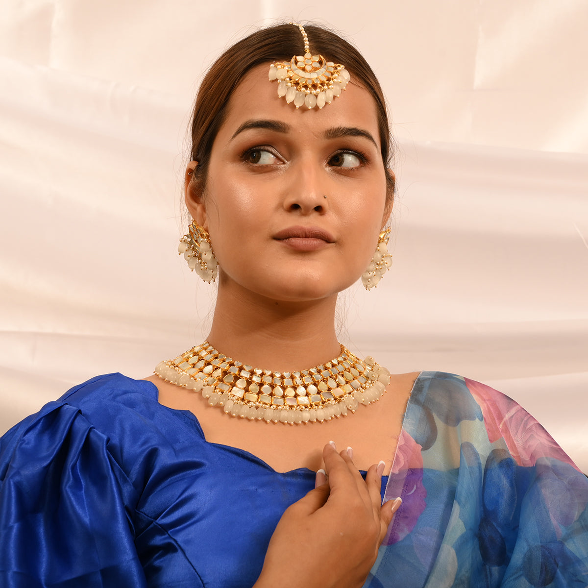 Fiza Mother of Pearl Necklace Set with Tika