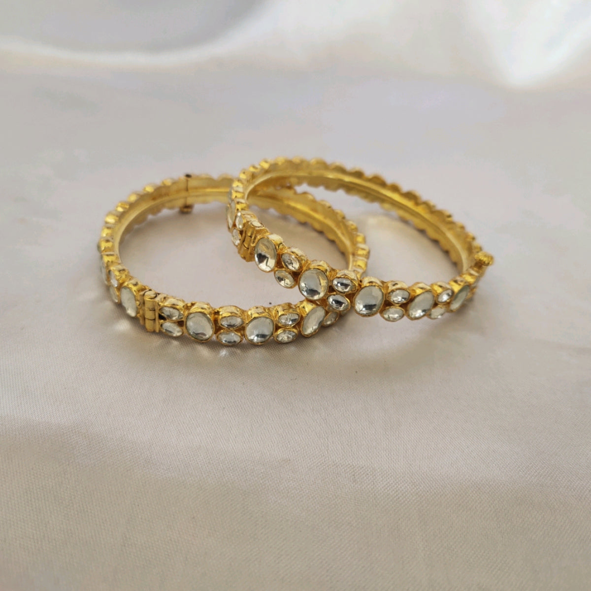 Darius Kundan Bangles